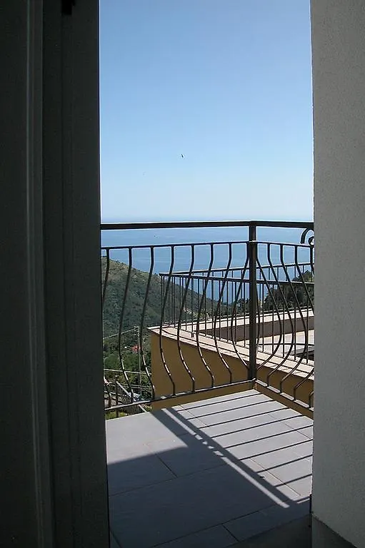 Affittacamere Pzeta Vernazza 0*,